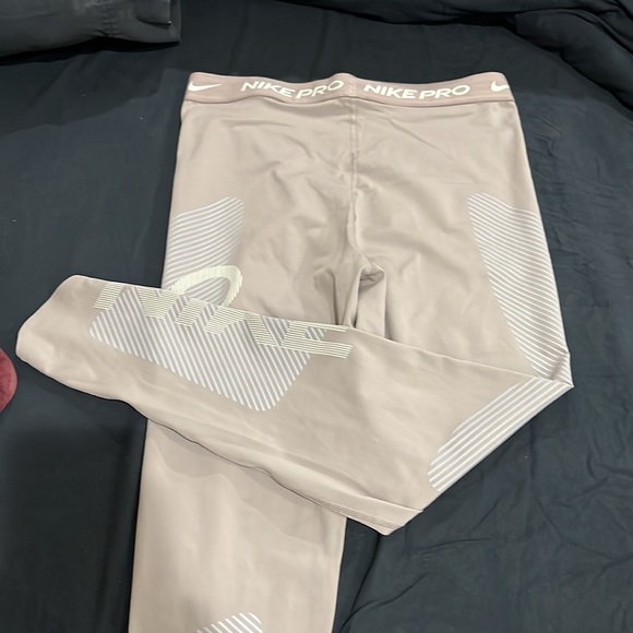 Nike Dri fit leggings - M - Picture 4 of 6